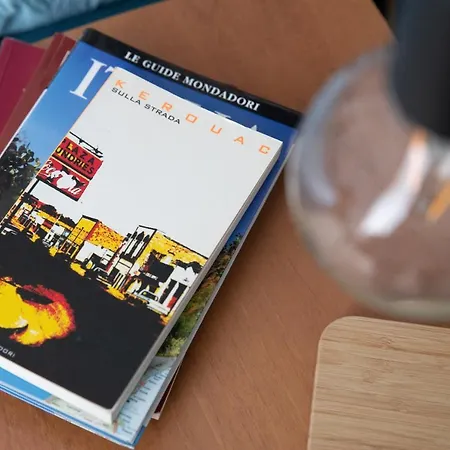 アパート Garruba House 1 バーリ